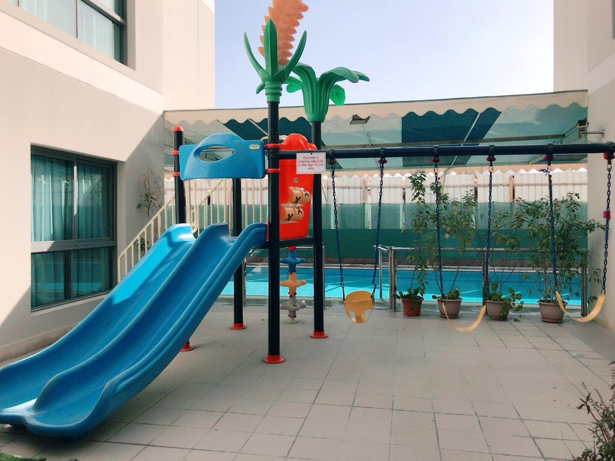 Stout Apartments Manama Exterior photo